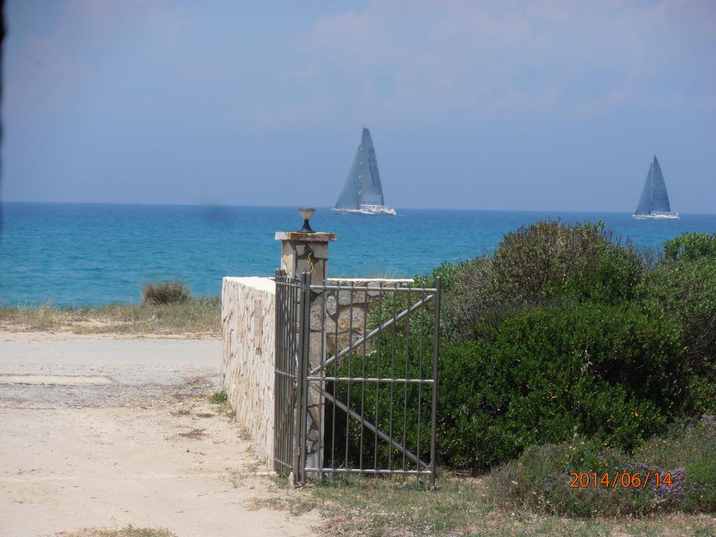 Elli Beach Apartments And Studios Almiros Beach ภายนอก รูปภาพ